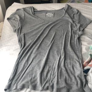 Mudd Plain grey t-shirt